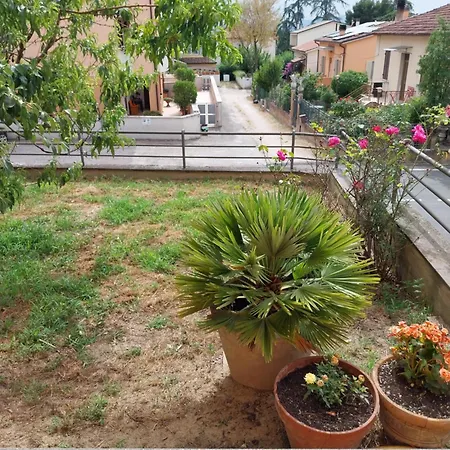 Susy E Piero Con Giardino * Sant'Eraclio